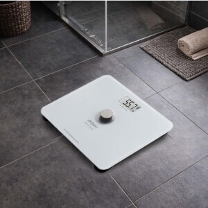 AR5126 Stayfit Touch Cam Beyaz Baskül, Pilsiz Kullanım, 180 Kg’a Kadar Ölçüm Kapasitesi, Beyaz (1)